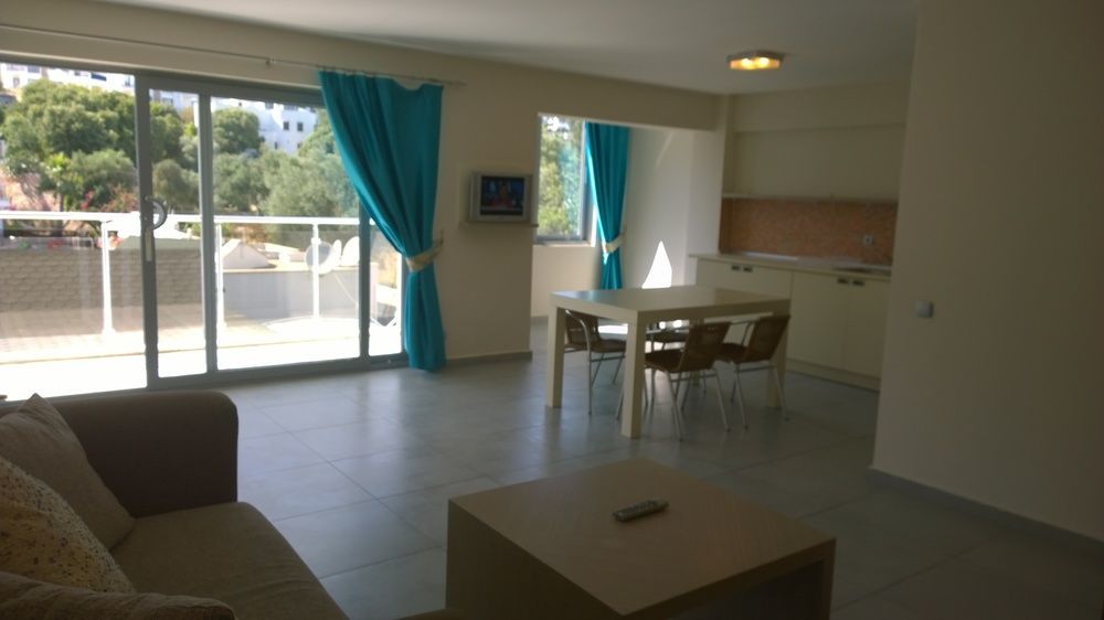 גומבט Costa Queen Suites מראה חיצוני תמונה