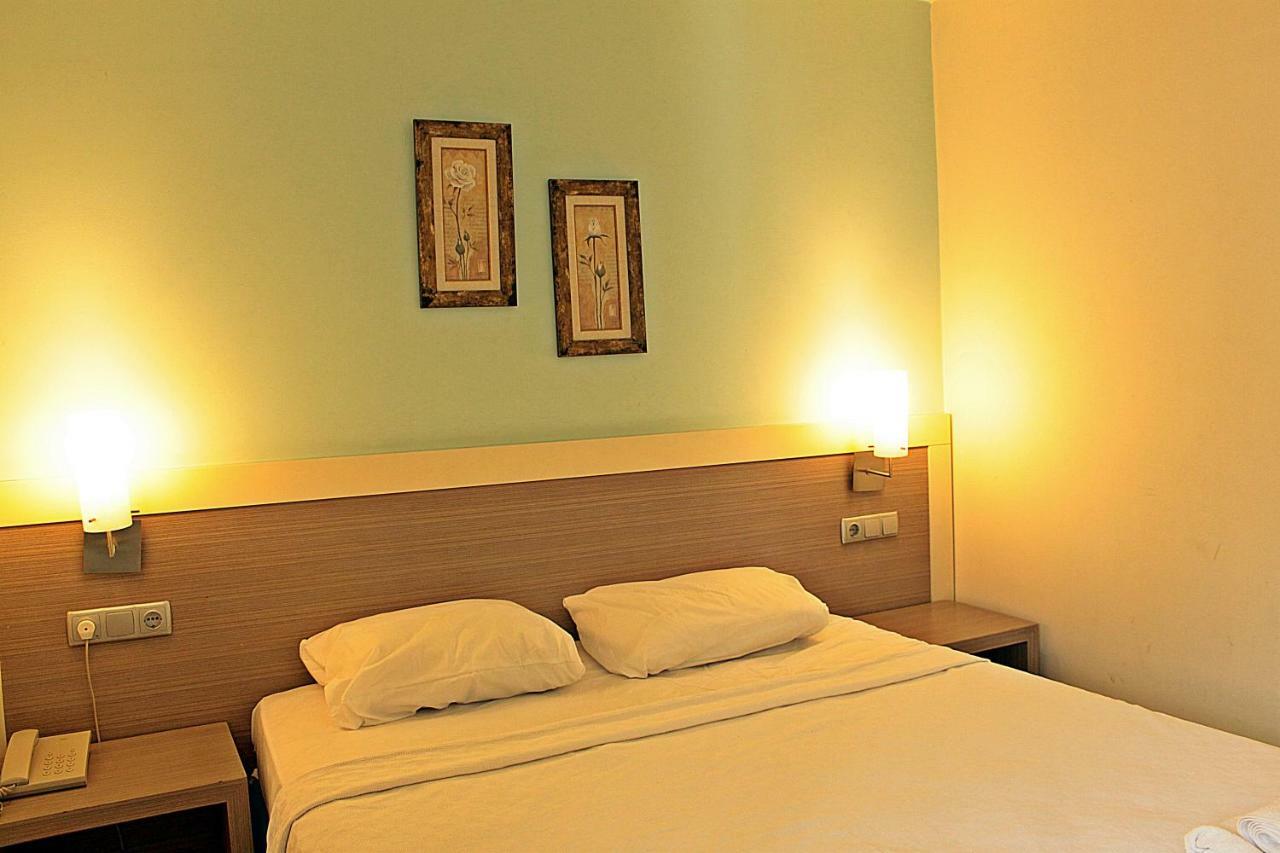 גומבט Costa Queen Suites מראה חיצוני תמונה