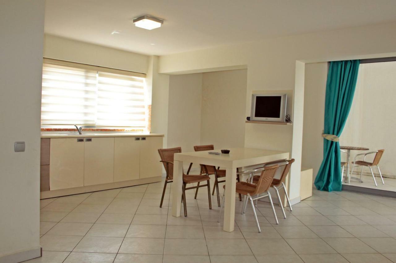 גומבט Costa Queen Suites מראה חיצוני תמונה